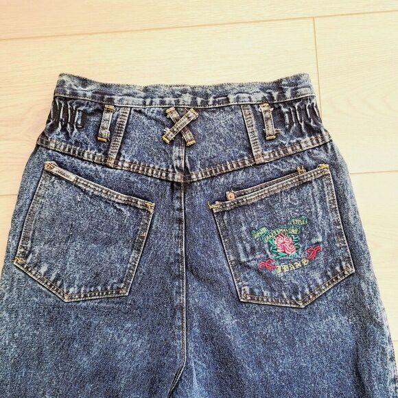 Vintage Jordache Mom Jeans Blue Acid Wash Rose Embroidered High-Rise Denim - Picture 6 of 10